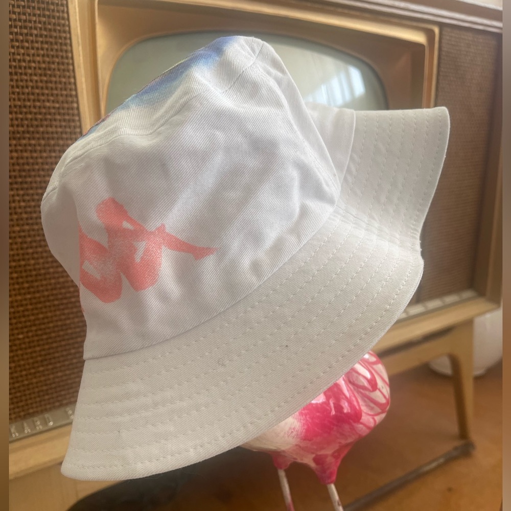 New Kappa Rolling Loud Miami White Bucket Hat fire airbrush sunset beach design.